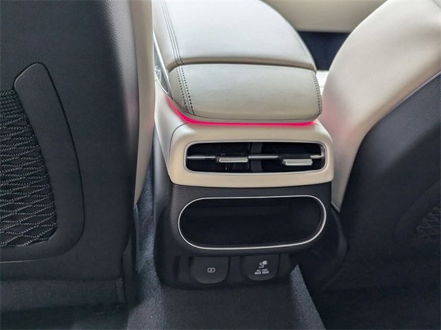 Used 2025 Genesis GV70 3.5T Sport w/ Sport Advanced Package image 11