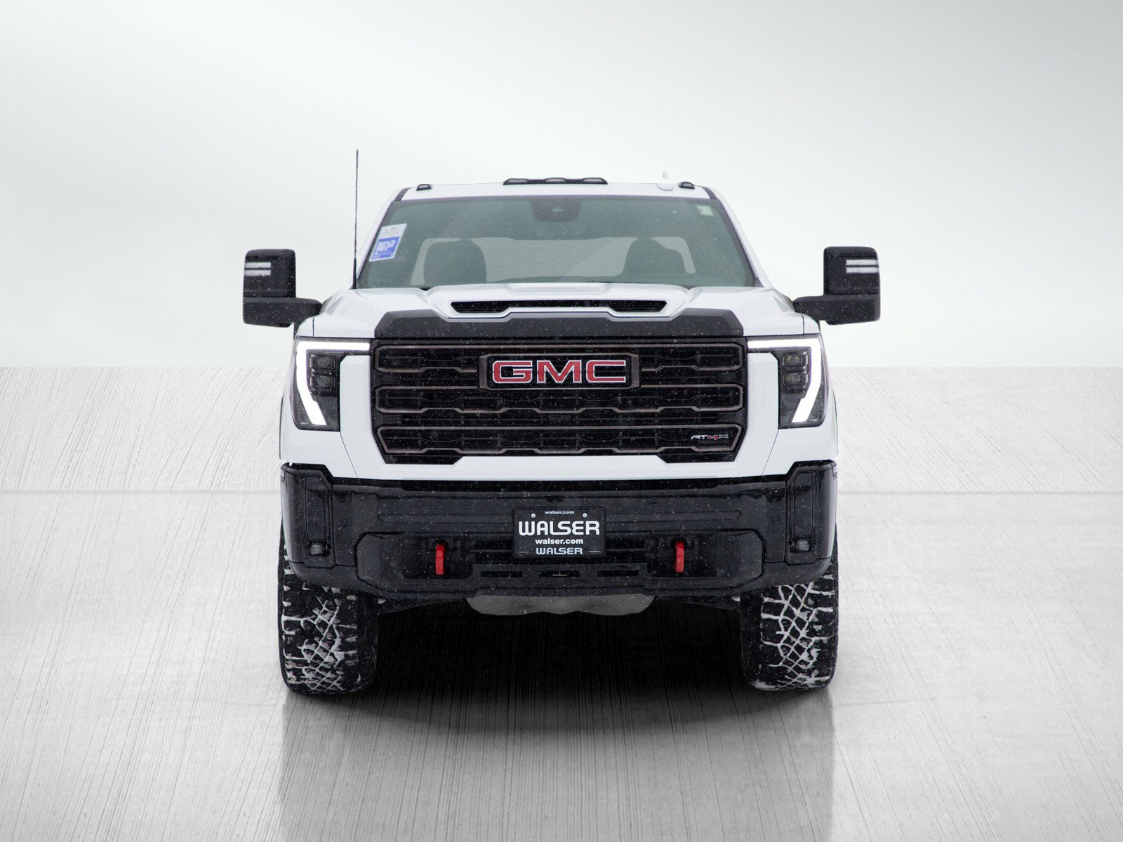 Used 2025 GMC Sierra 2500 AT4X image 8