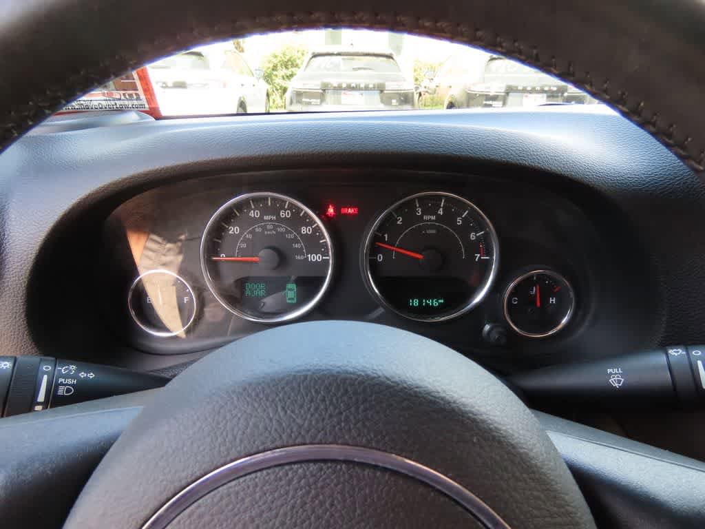 Used 2015 Jeep Wrangler Rubicon w/ Power Convenience Group image 22