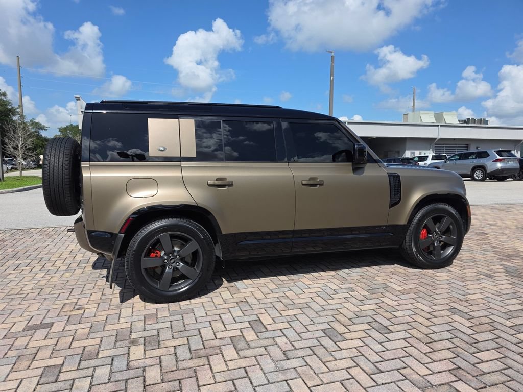 Used 2020 Land Rover Defender 110 X AWD/4WD image 11
