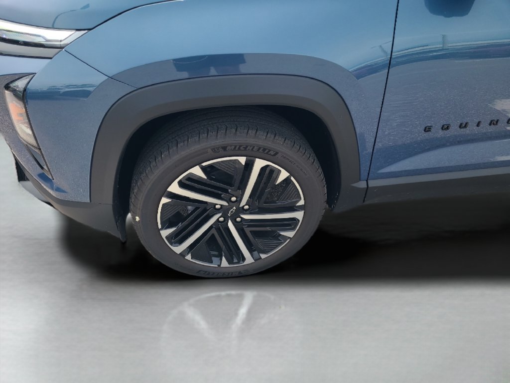 New 2027 Chevrolet Equinox RS w/ Safety and Technology Package AWD/4WD image 24