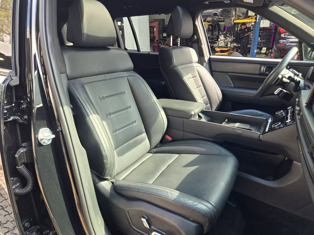 Used 2024 Hyundai Santa Fe Calligraphy image 19