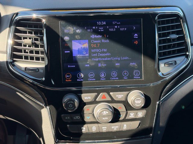 Used 2019 Jeep Grand Cherokee Limited w/ Luxury Group II AWD/4WD image 19