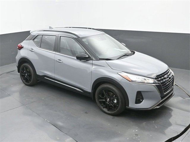 Used 2024 Nissan Kicks SR w/ SR Premium Package image 27