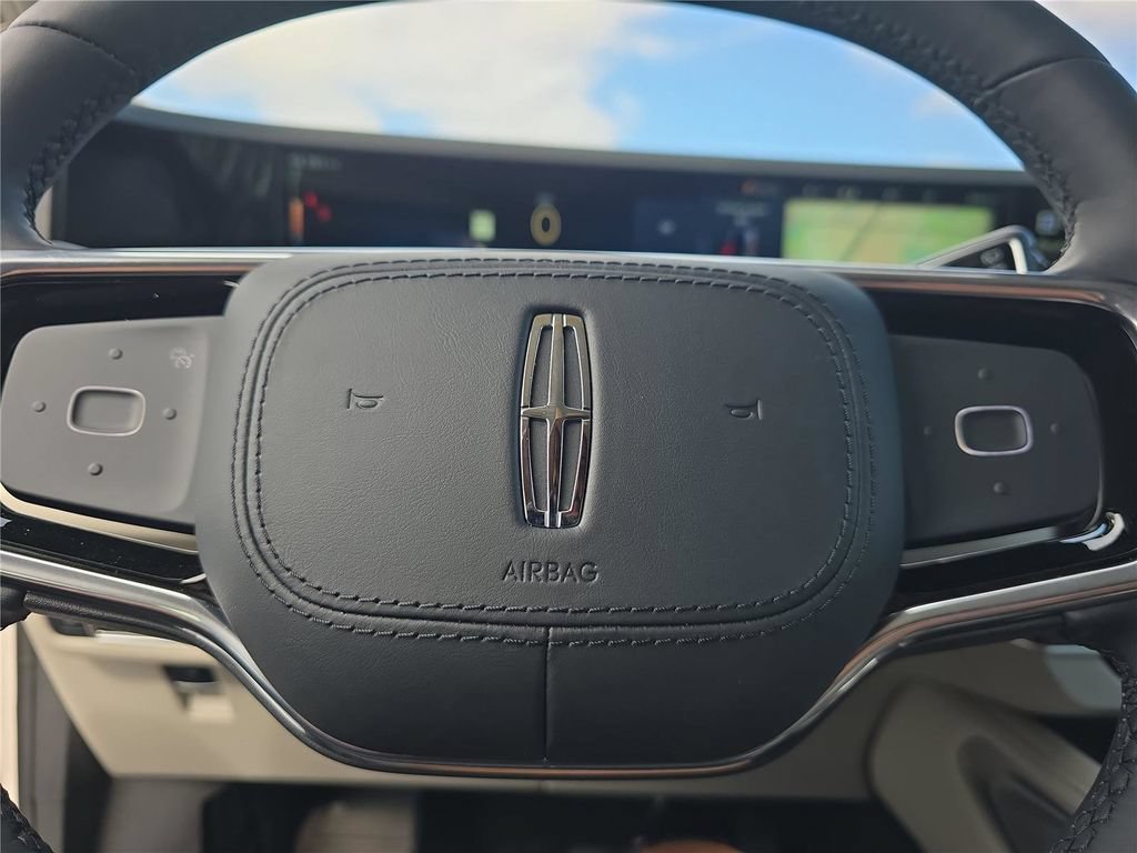 New 2026 Lincoln Nautilus Premier AWD/4WD image 21