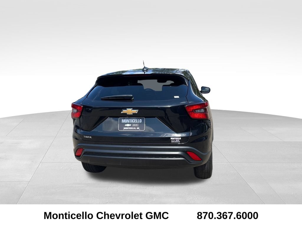 Certified 2024 Chevrolet Trax LS w/ LS Convenience Package FWD image 4