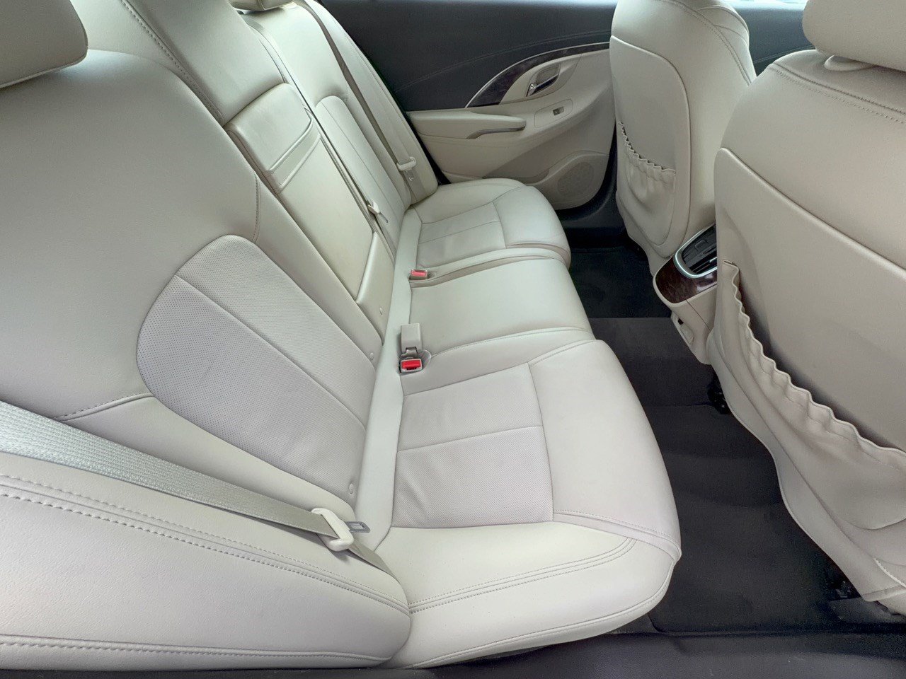Used 2015 Buick LaCrosse Premium w/ Driver Confidence Package #1 FWD image 29