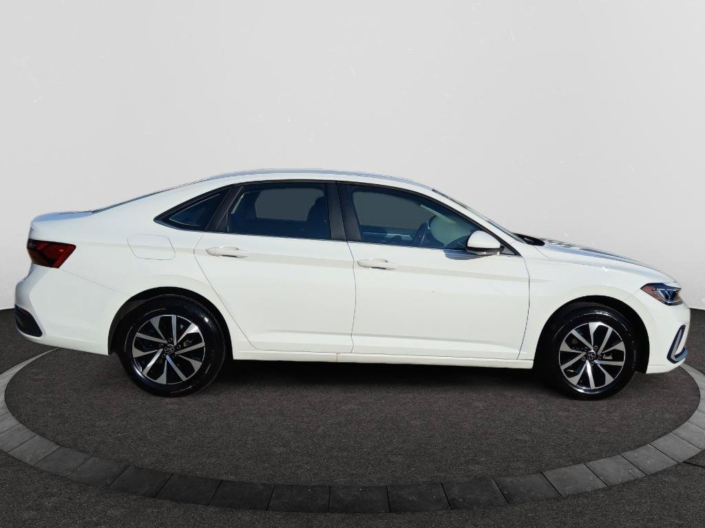 Certified 2026 Volkswagen Jetta S FWD image 8