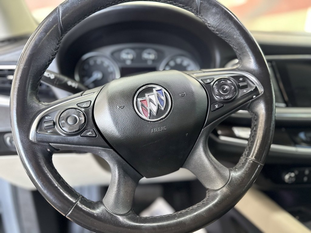 Used 2021 Buick Enclave Essence image 33