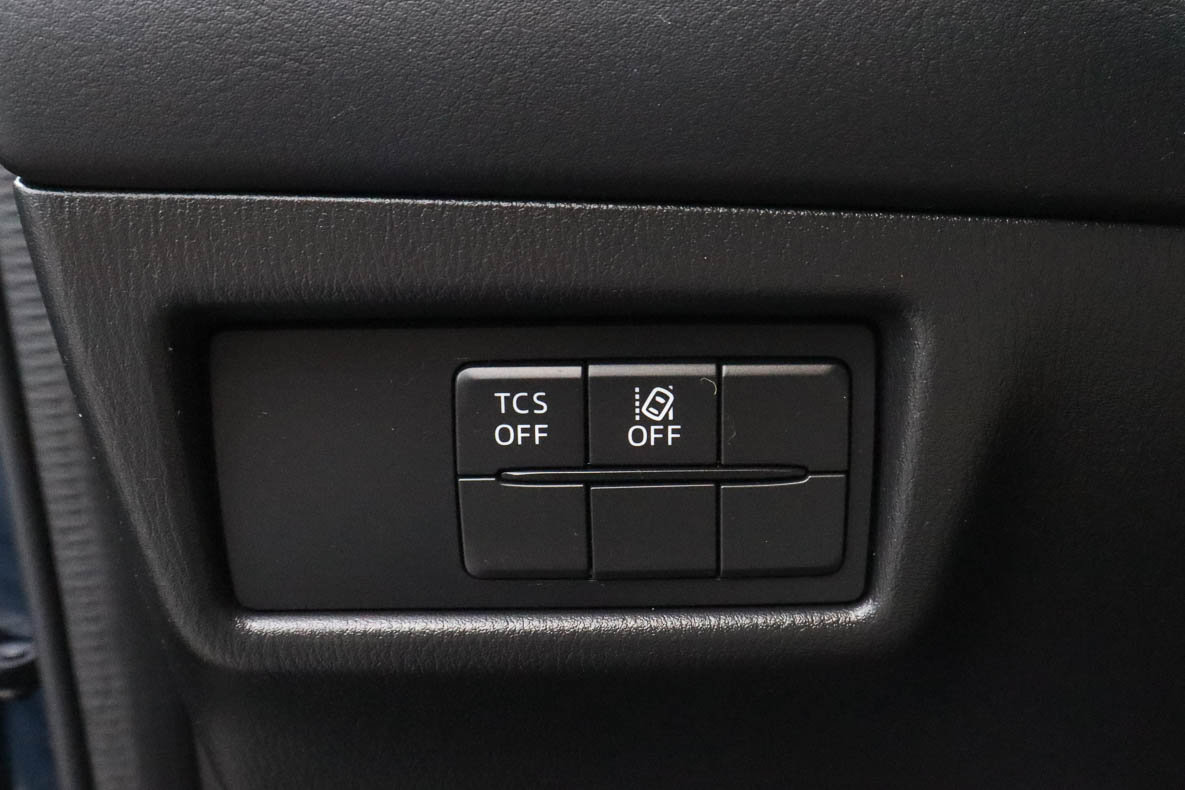 Used 2018 MAZDA CX-5 Touring image 15
