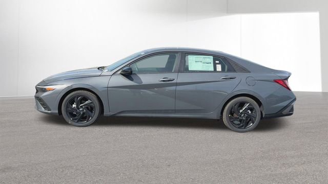 New 2026 Hyundai Elantra Sport FWD image 5