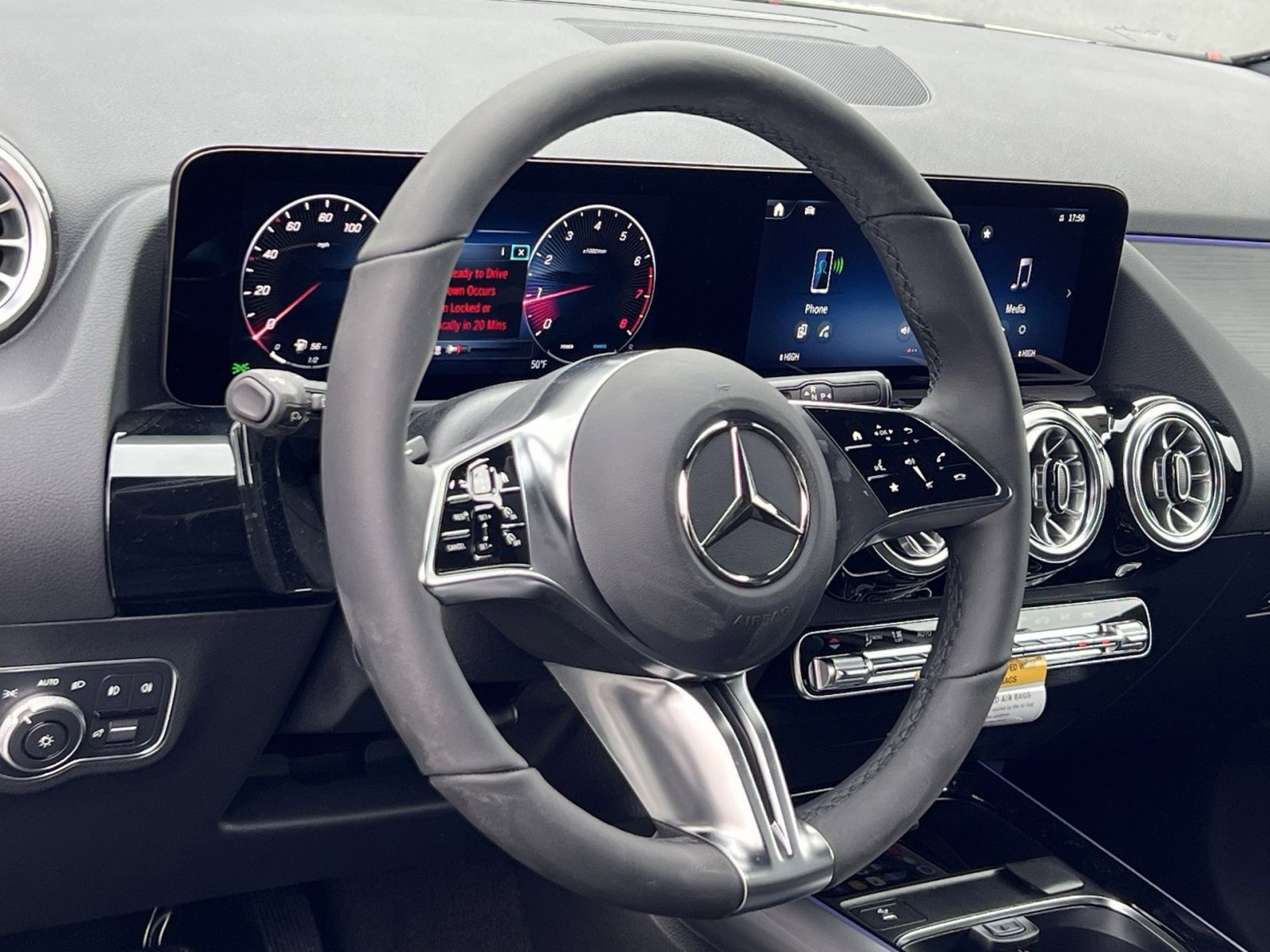 New 2026 Mercedes-Benz GLA 250 4MATIC image 14