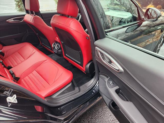 Used 2024 Alfa Romeo Giulia Veloce image 16