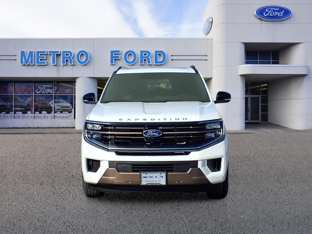 Used 2025 Ford Expedition King Ranch AWD/4WD image 8
