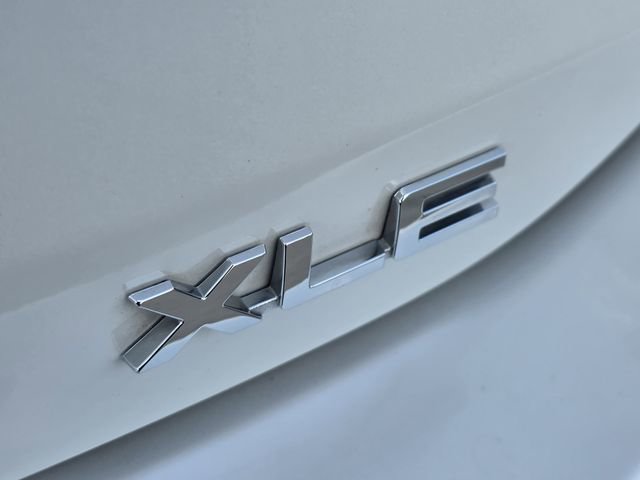 Certified 2025 Toyota Highlander XLE FWD image 8