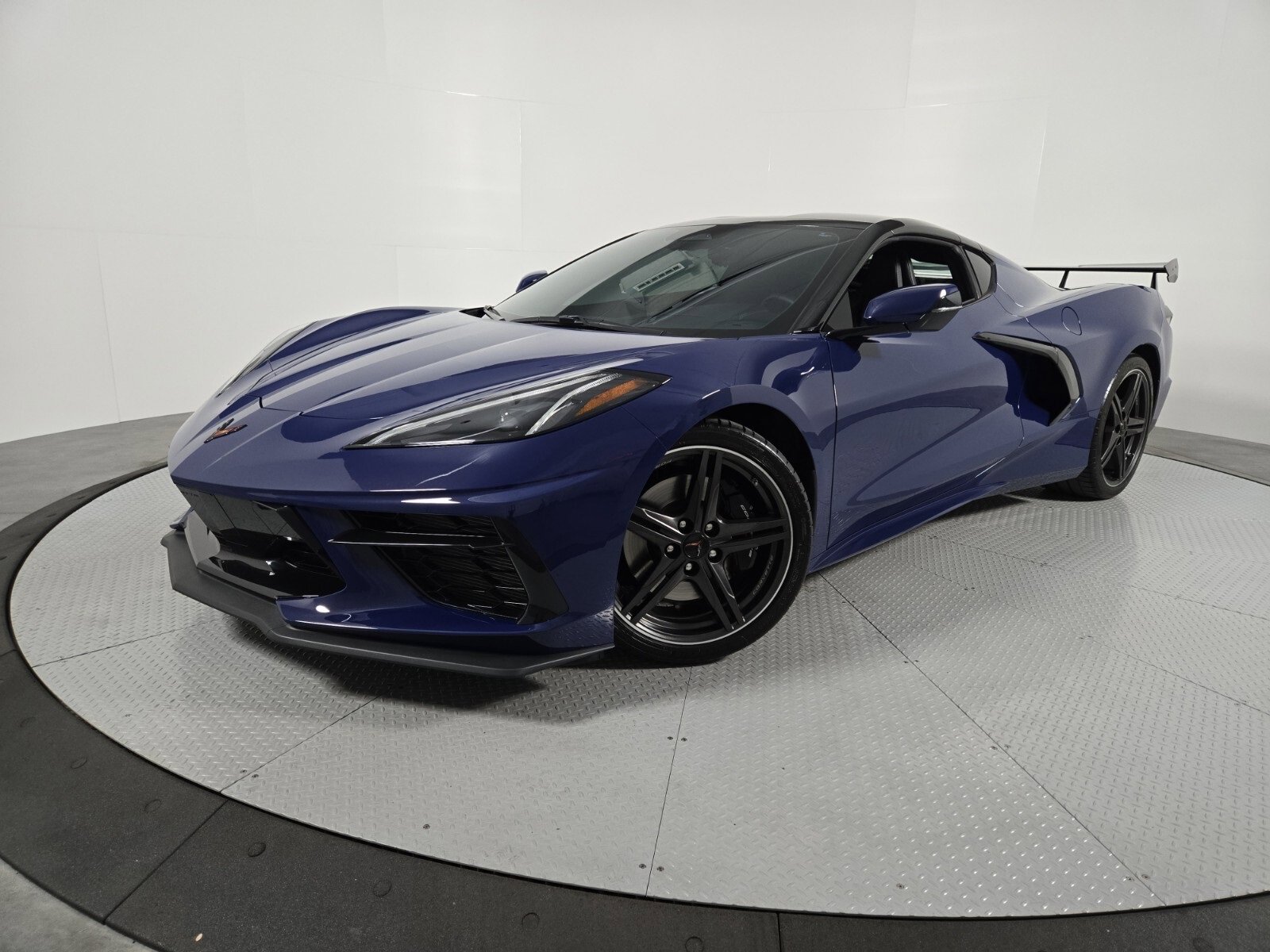 Used 2025 Chevrolet Corvette Stingray Coupe w/ Z51 Performance Package