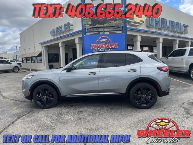 Used 2025 Buick Envision Sport Touring image 3