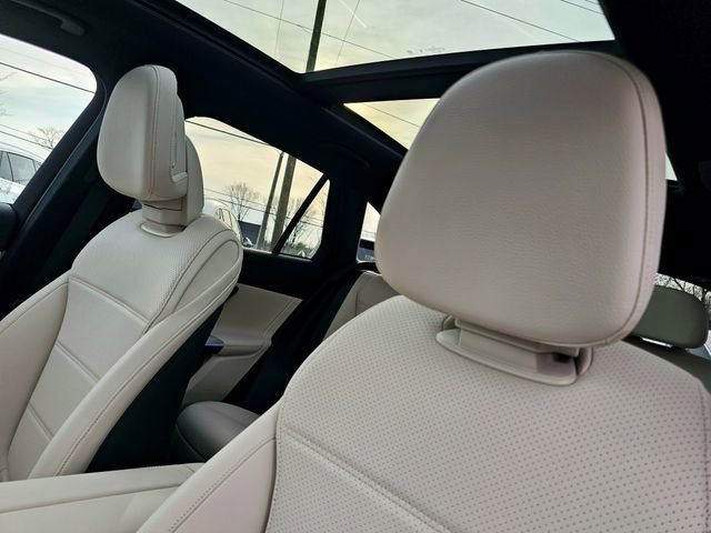 New 2026 Mercedes-Benz GLC 300 4MATIC image 18