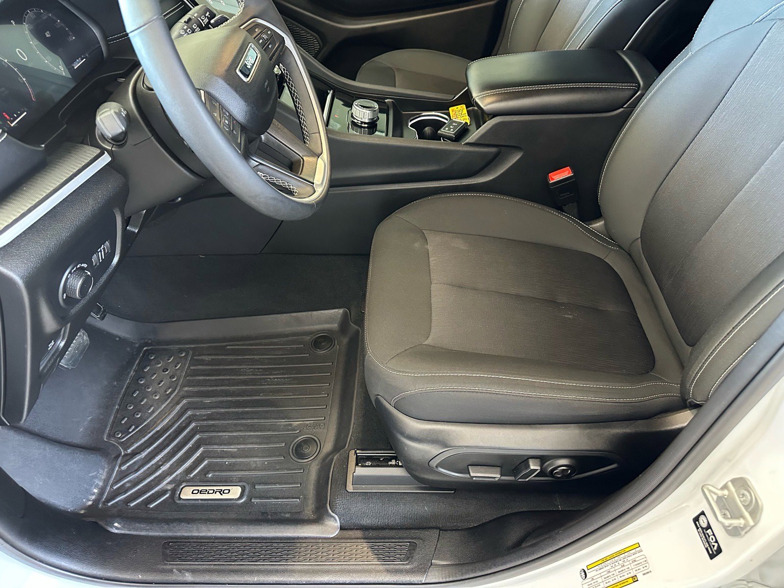 Used 2024 Jeep Grand Cherokee L Laredo w/ Luxury Tech Group I image 19