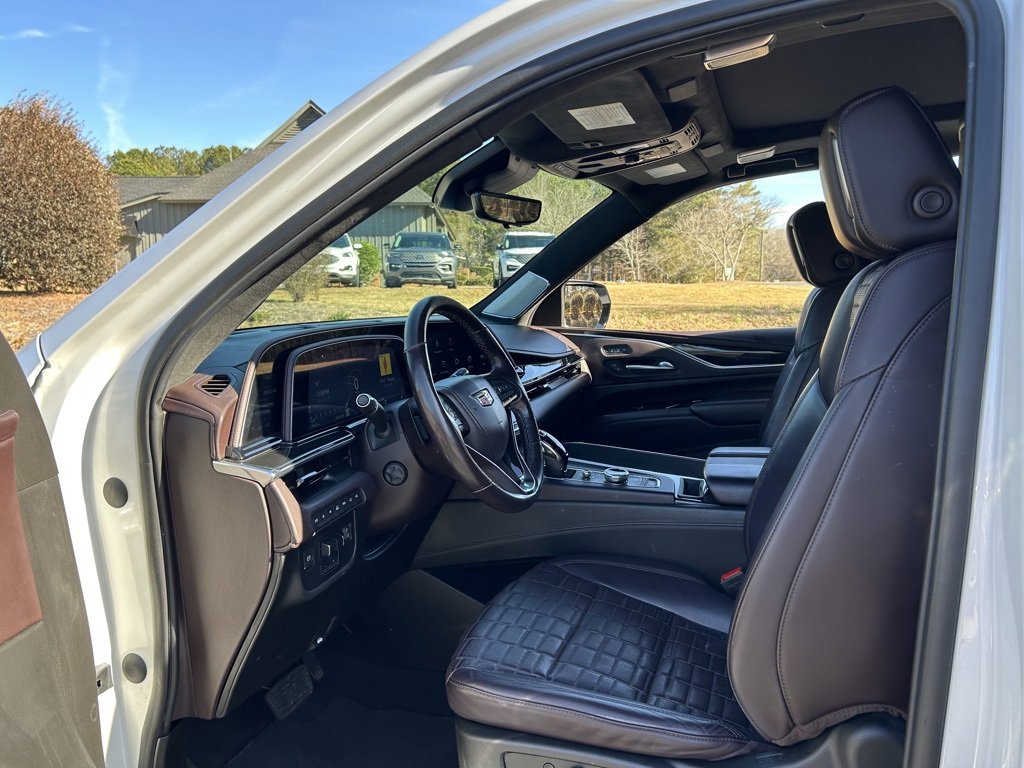 Used 2023 Cadillac Escalade ESV Sport Platinum image 41
