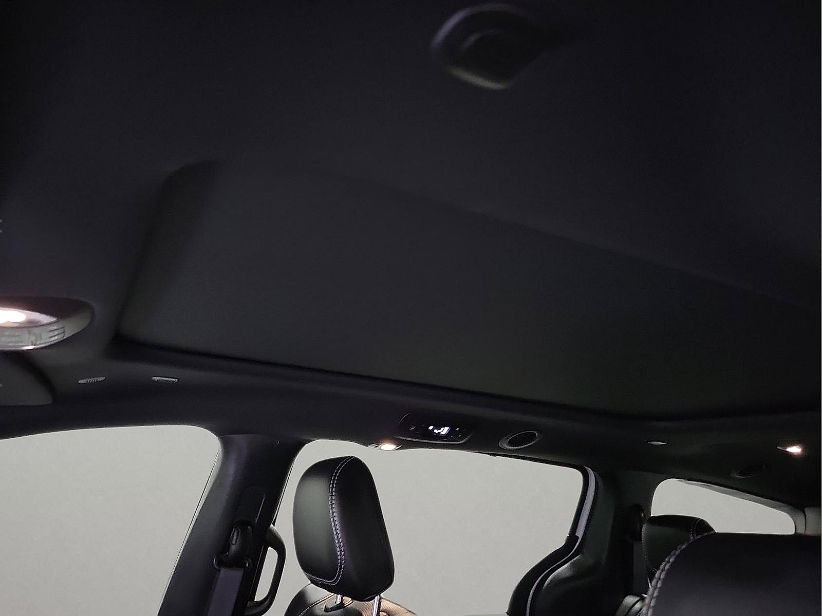 Used 2026 Chrysler Pacifica Limited w/ S Appearance Package image 10