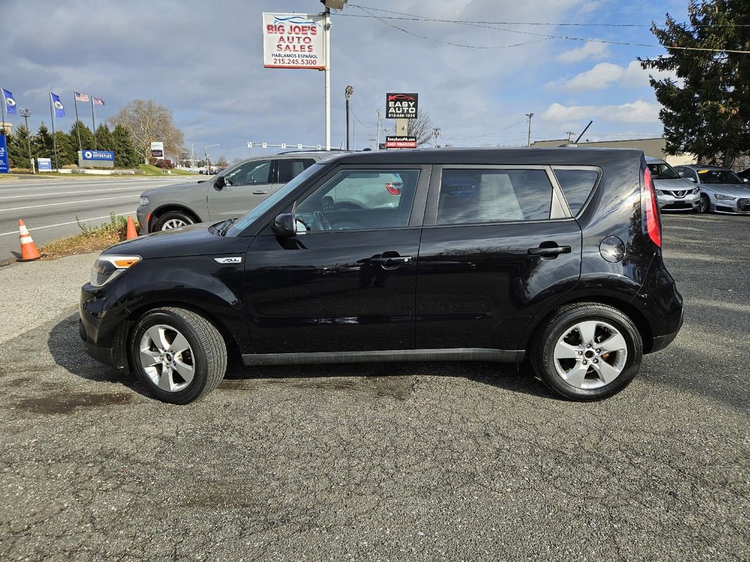 Used 2017 Kia Soul image 2