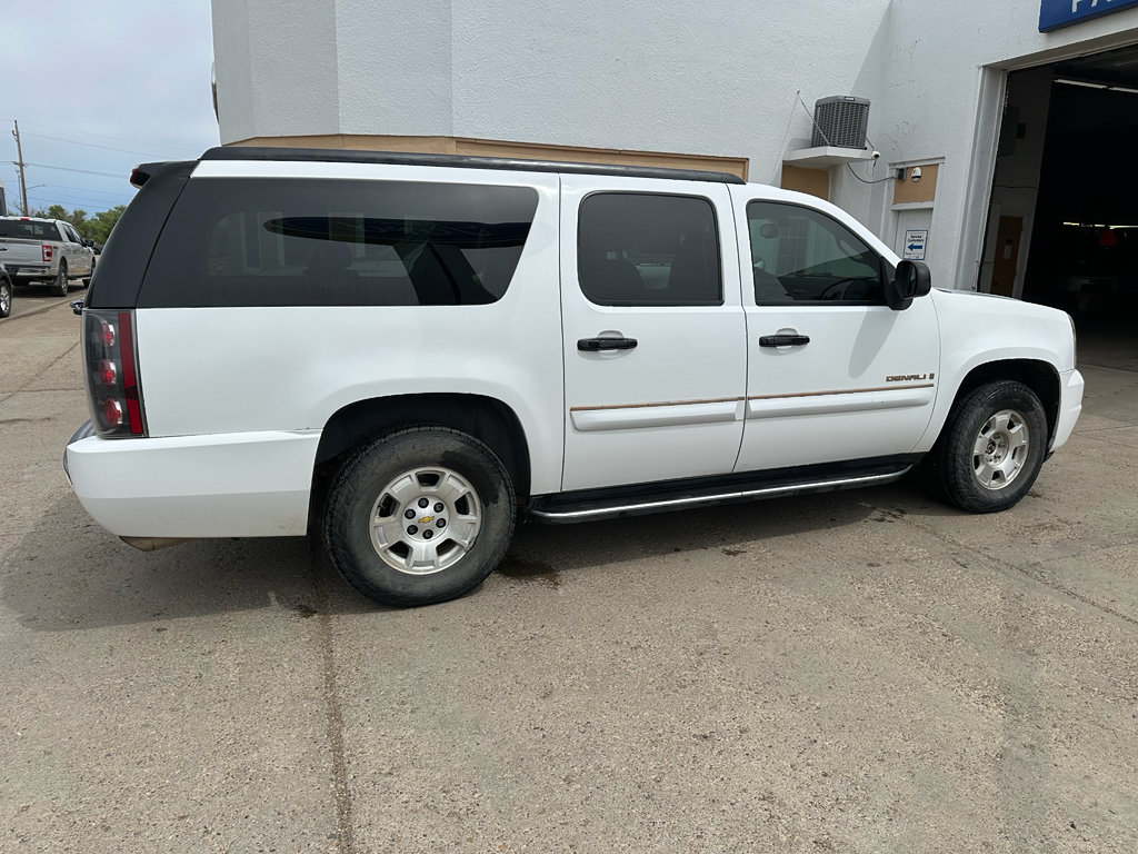 Used 2007 GMC Yukon XL Denali AWD/4WD image 4