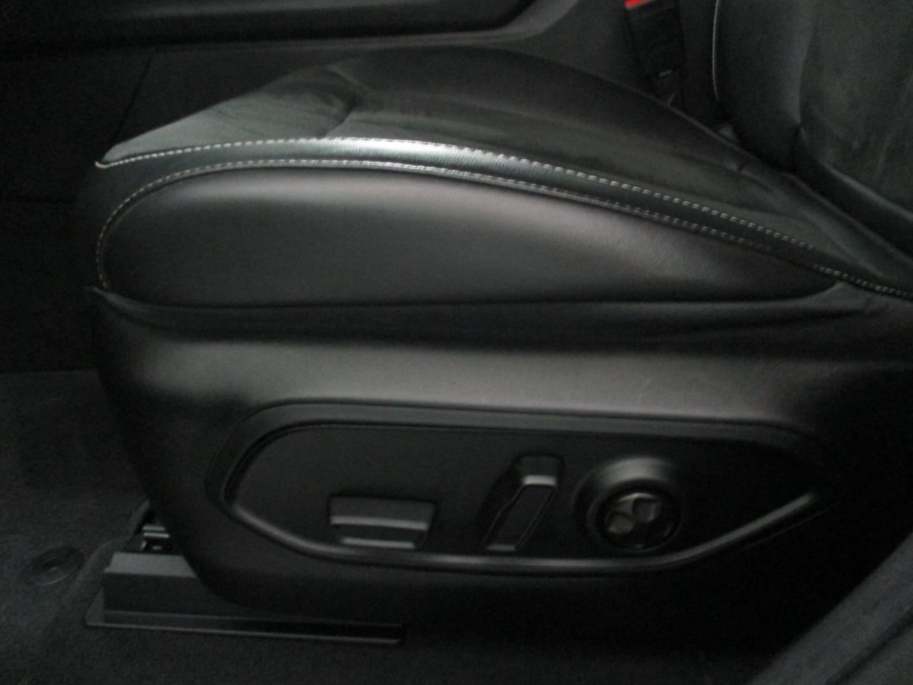 Used 2022 Jeep Grand Cherokee Altitude AWD/4WD image 17