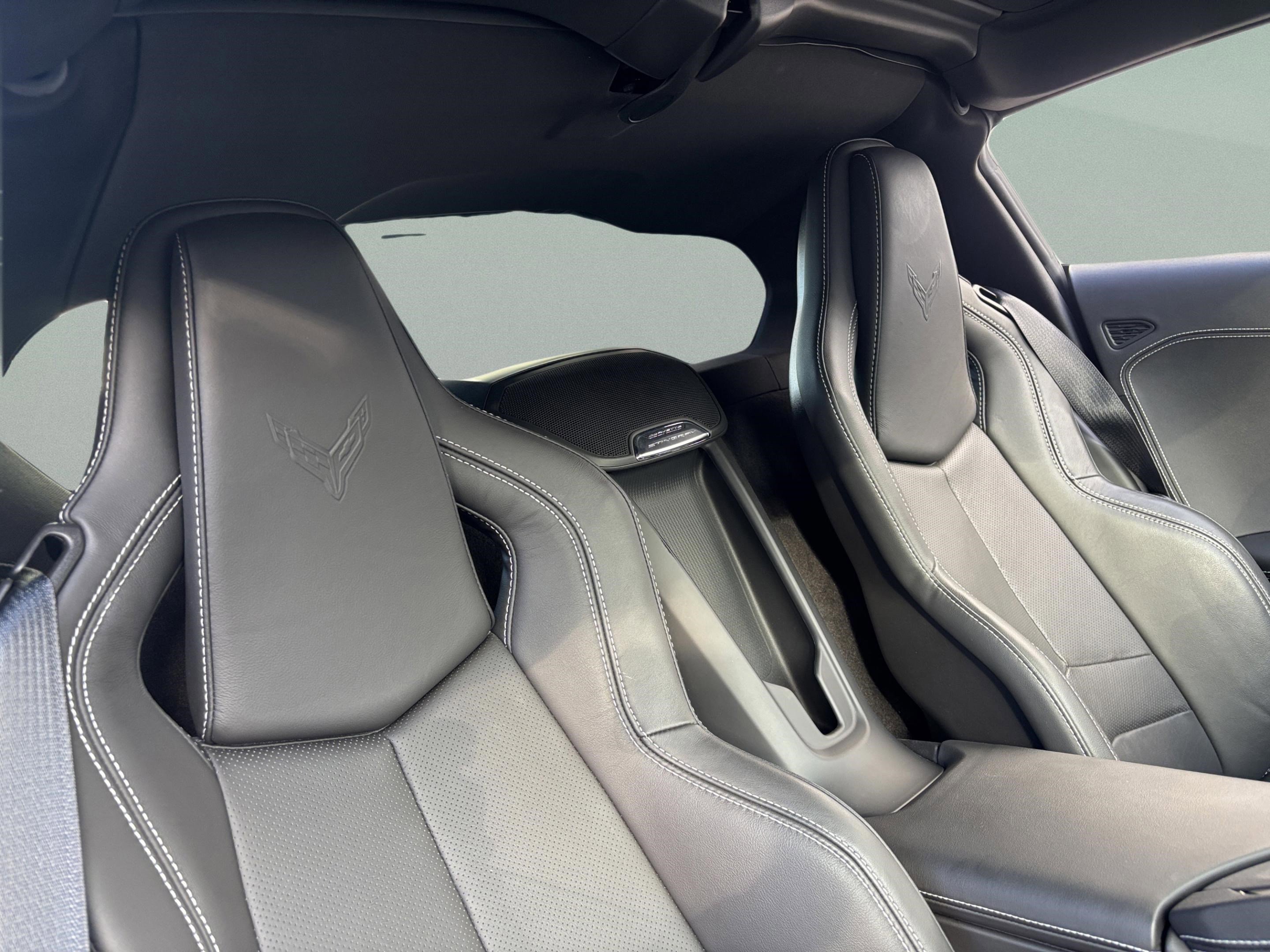 Used 2024 Chevrolet Corvette Stingray Coupe w/ Z51 Performance Package image 19