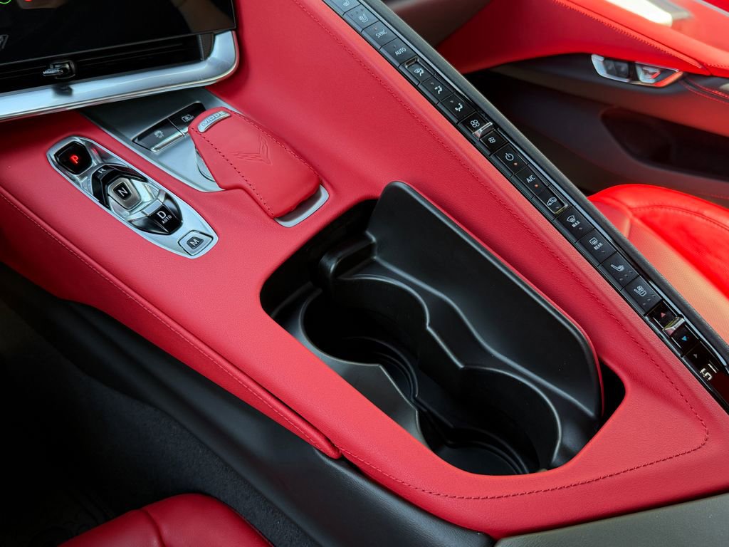 Used 2022 Chevrolet Corvette Stingray Preferred Cpe w/ Z51 Performance Package RWD image 27