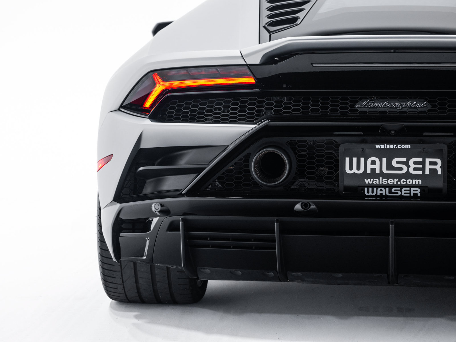 Used 2020 Lamborghini Huracan EVO AWD/4WD image 28