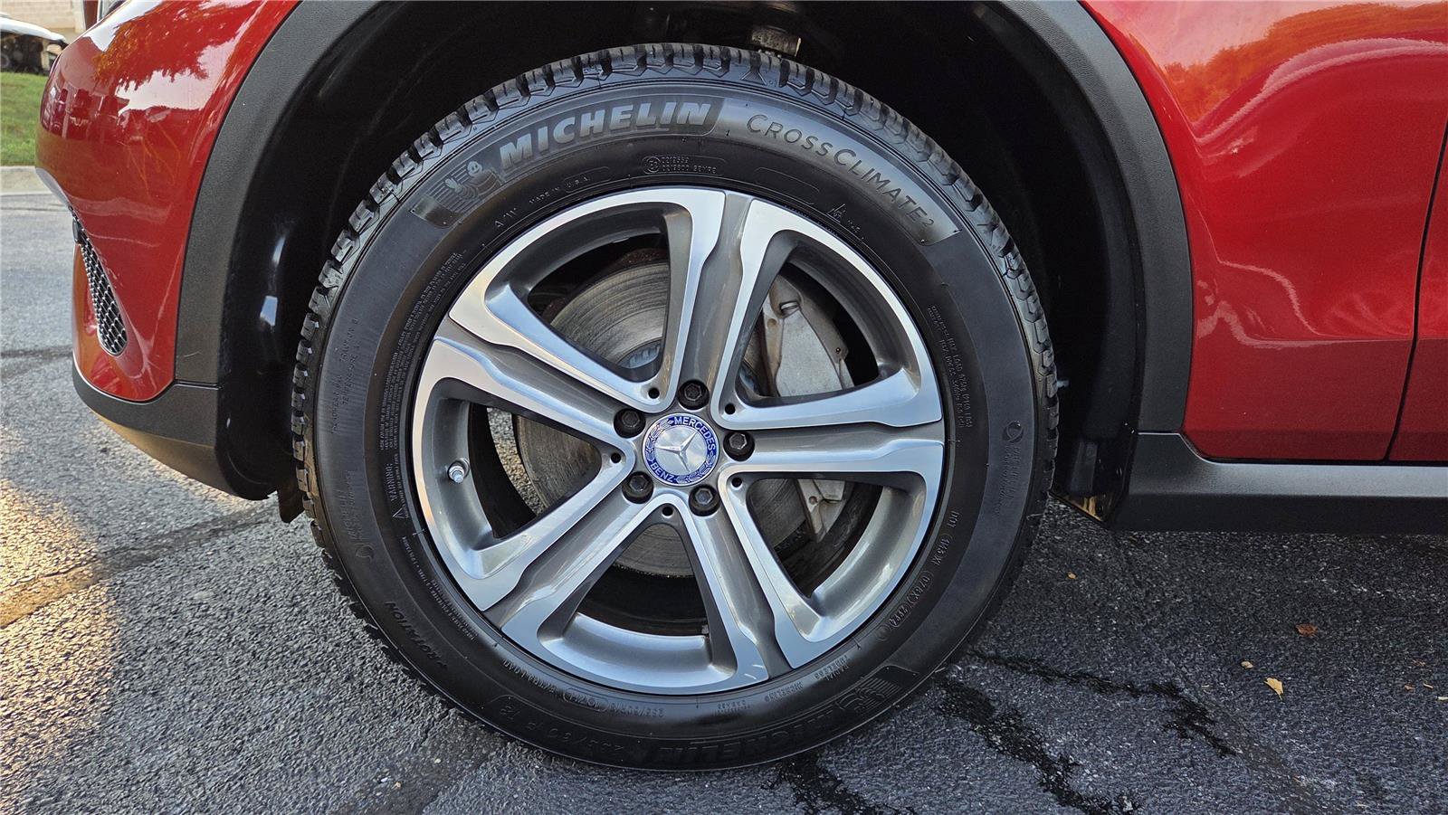 Used 2017 Mercedes-Benz GLC 300 4MATIC image 11