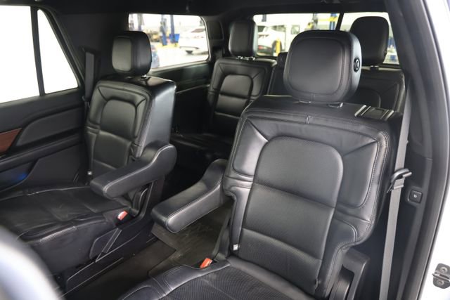 Used 2020 Lincoln Navigator Reserve w/ Equipment Group 208A Reserve AWD/4WD image 33