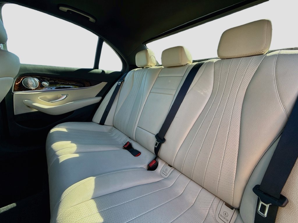 Used 2017 Mercedes-Benz E 300 4MATIC image 15