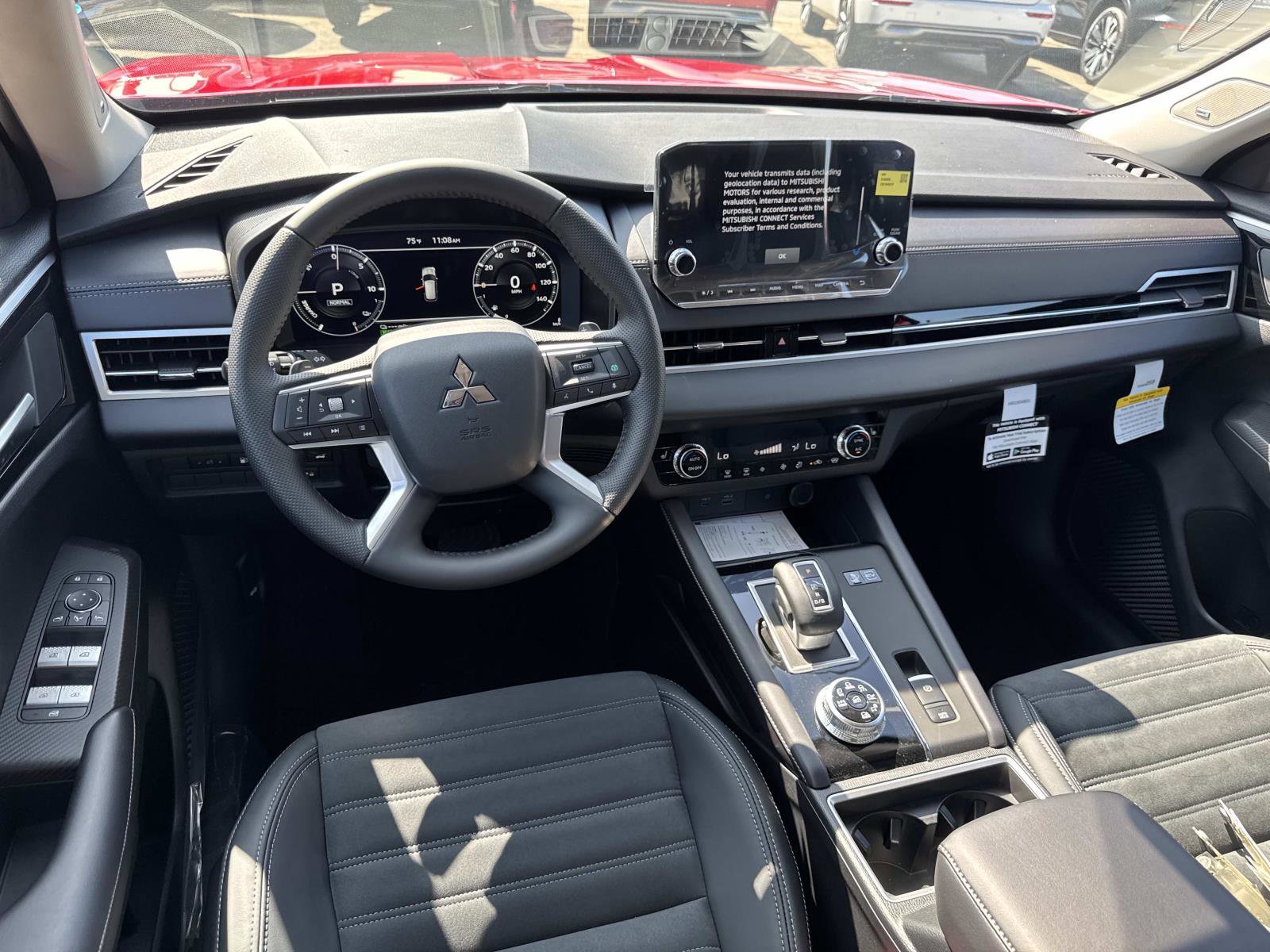 New 2025 Mitsubishi Outlander 4WD Plug-In Hybrid image 9