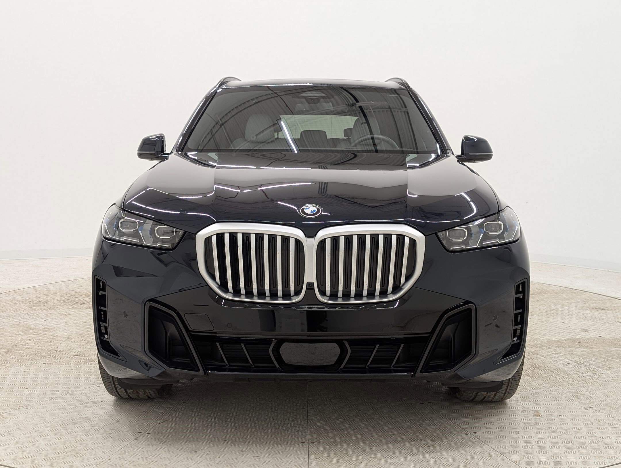 Certified 2025 BMW X5 xDrive40i w/ M Sport Package image 6