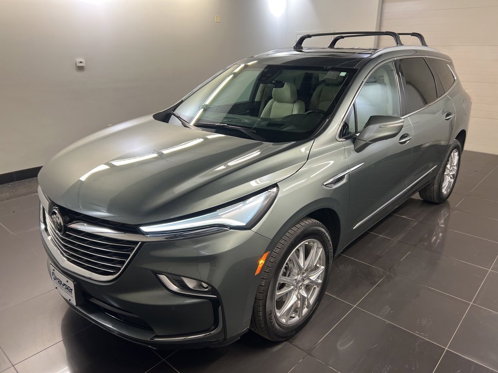 Used 2023 Buick Enclave Premium w/ Experience Buick Package image 3