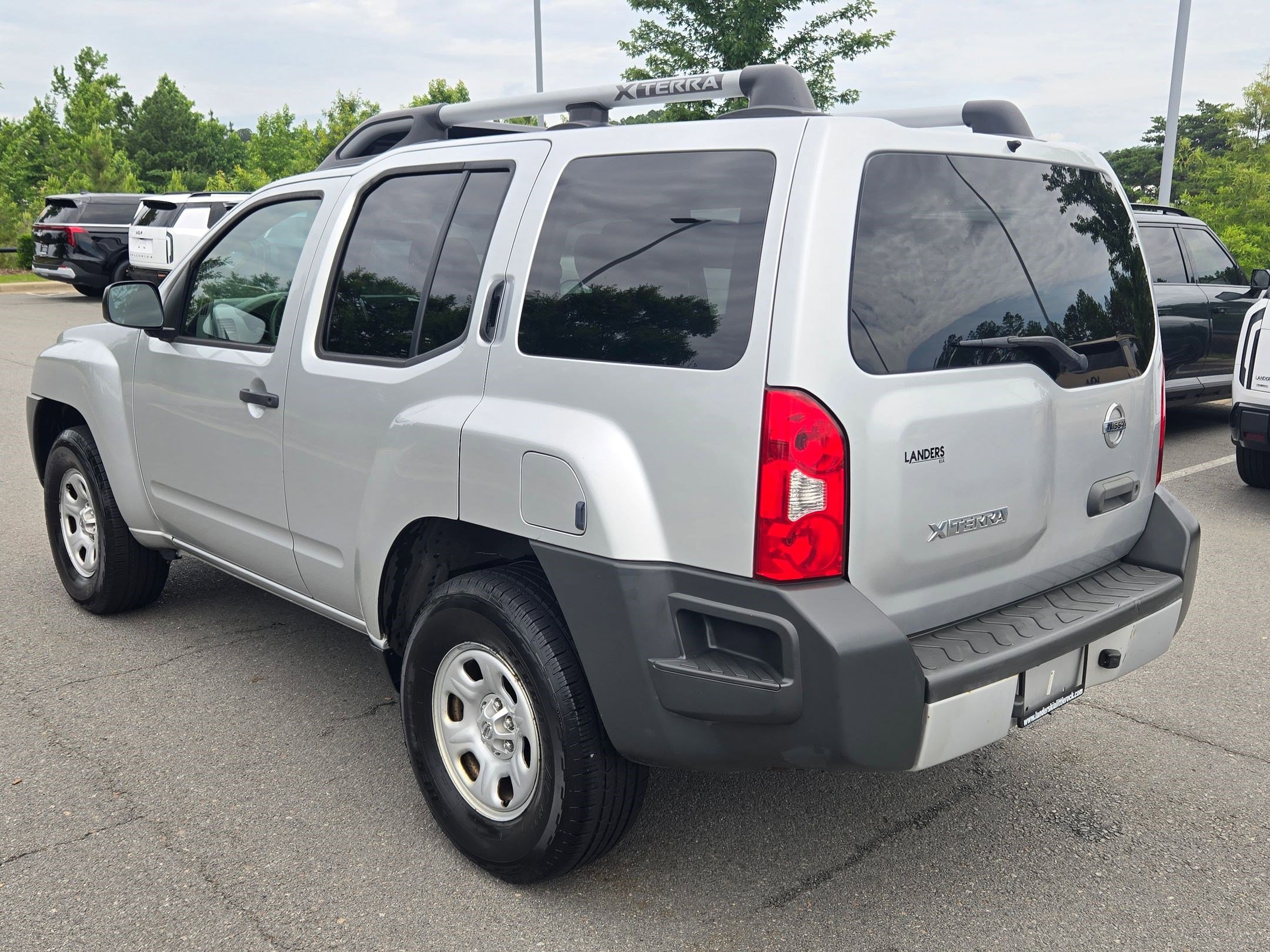 Used 2014 Nissan Xterra X AWD/4WD image 5