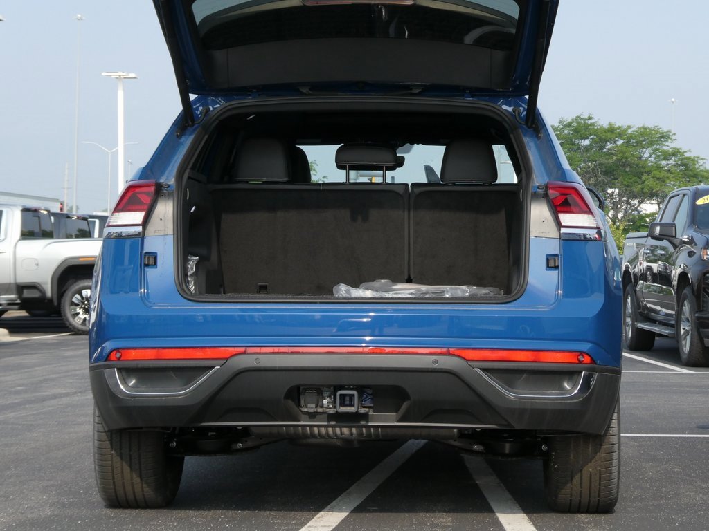 New 2025 Volkswagen Atlas Cross Sport SE image 24