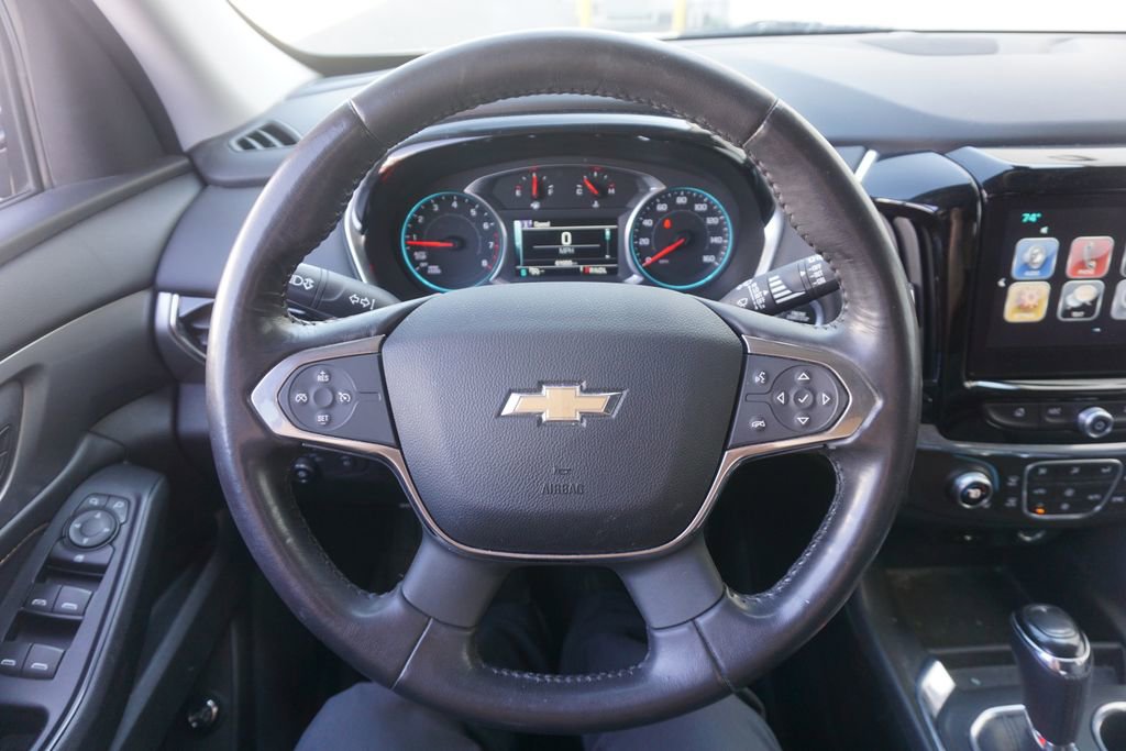 Used 2018 Chevrolet Traverse LT FWD image 3