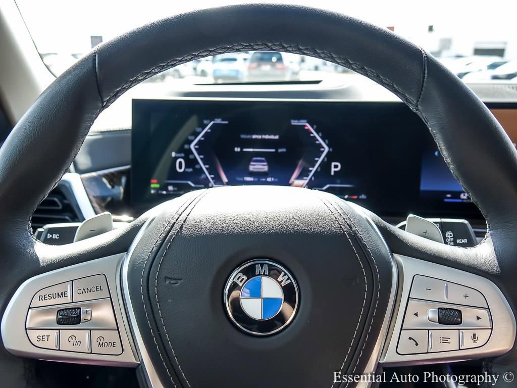 Used 2026 BMW X7 xDrive40i AWD/4WD image 17