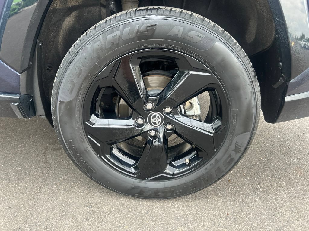 Used 2019 Toyota RAV4 XSE AWD/4WD image 32