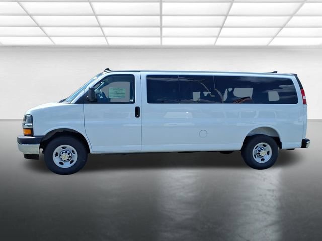 New 2026 Chevrolet Express 3500 LT w/ LT Preferred Equipment Group RWD image 2