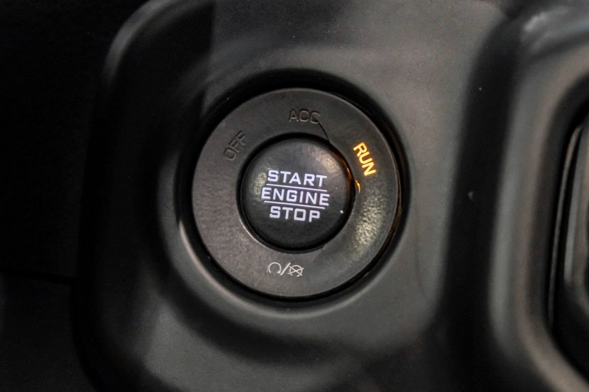 Used 2018 Jeep Wrangler Unlimited Sahara image 20