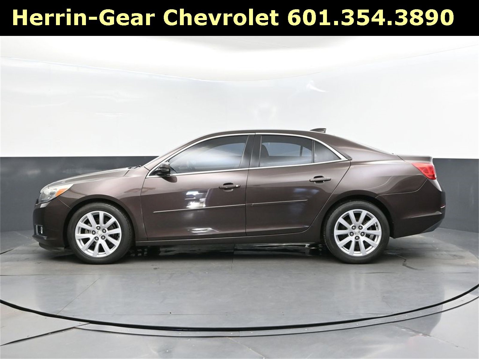 Used 2015 Chevrolet Malibu LT w/ Leather Package image 4