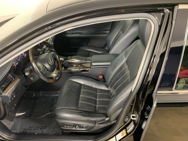 Used 2016 Lexus ES 350 w/ Luxury Package w/Wood Trim image 32