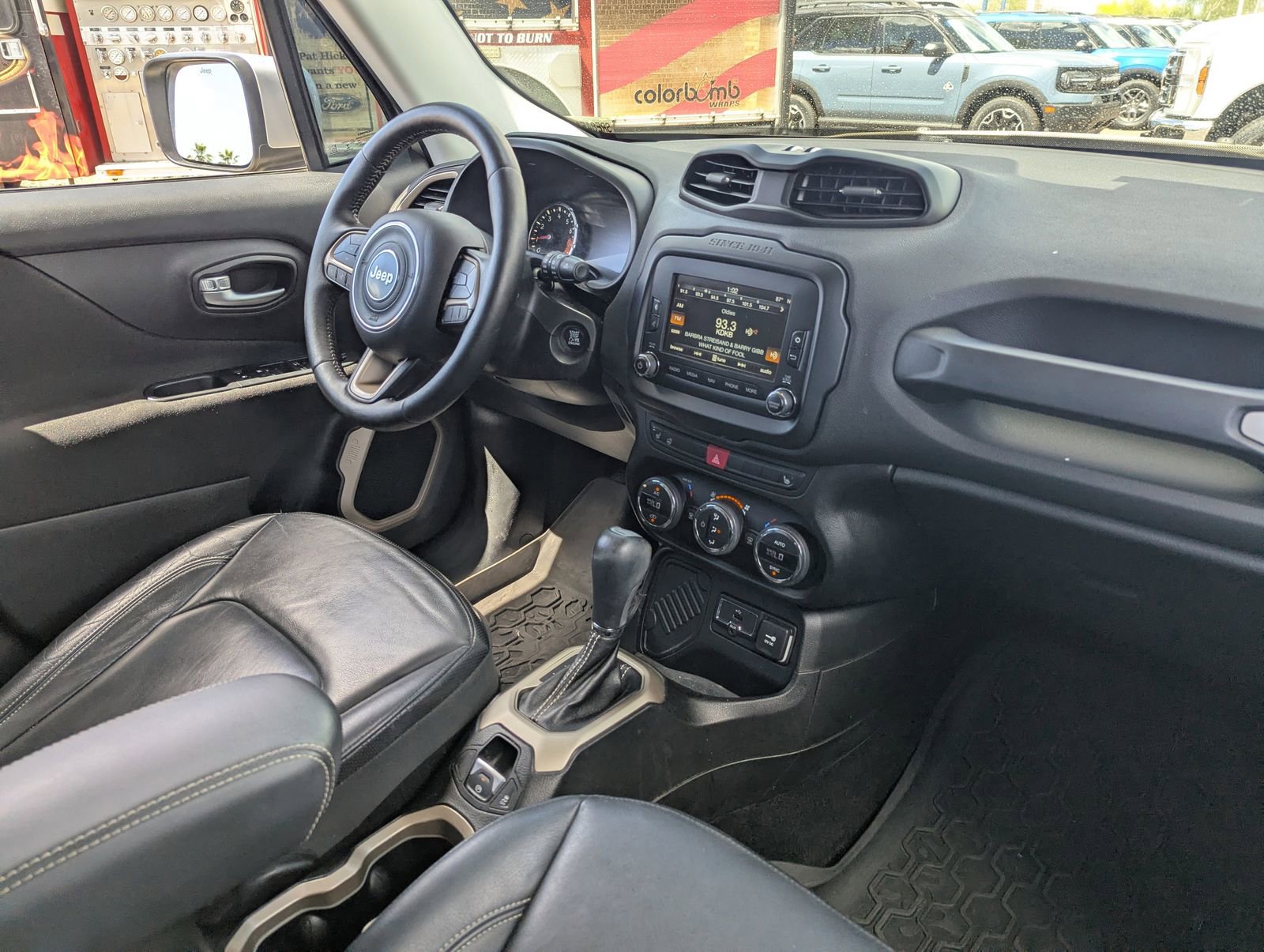 Used 2015 Jeep Renegade Limited FWD image 12