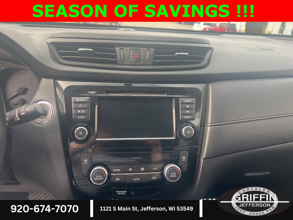 Used 2018 Nissan Rogue SV image 10