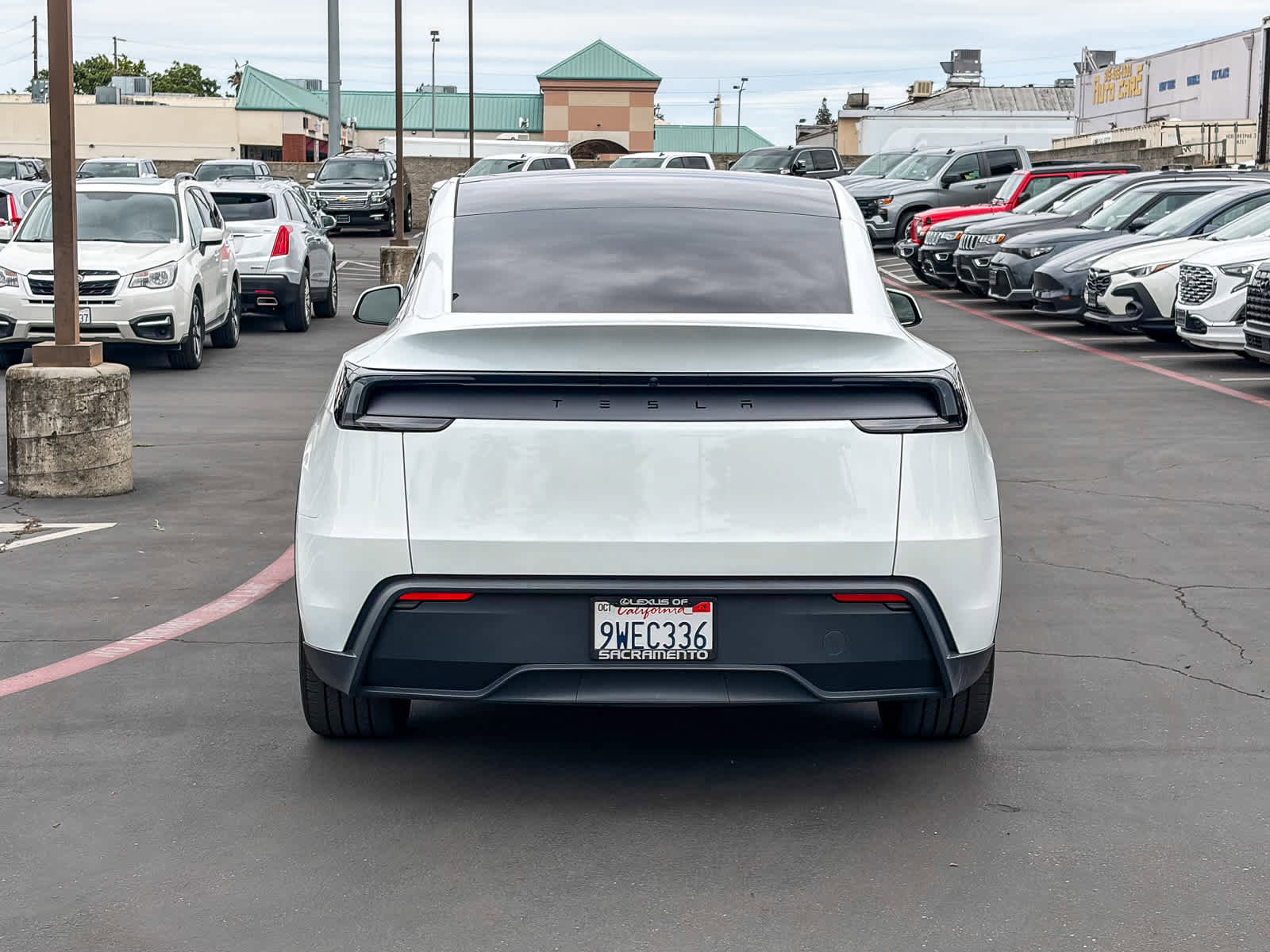 Used 2026 Tesla Model Y 2WD image 3