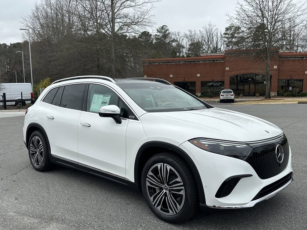 New 2026 Mercedes-Benz EQS 400 4MATIC SUV image 2